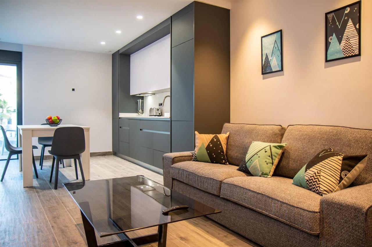 Apartamentos Vacacional En Plaza De Espana נרחה מראה חיצוני תמונה