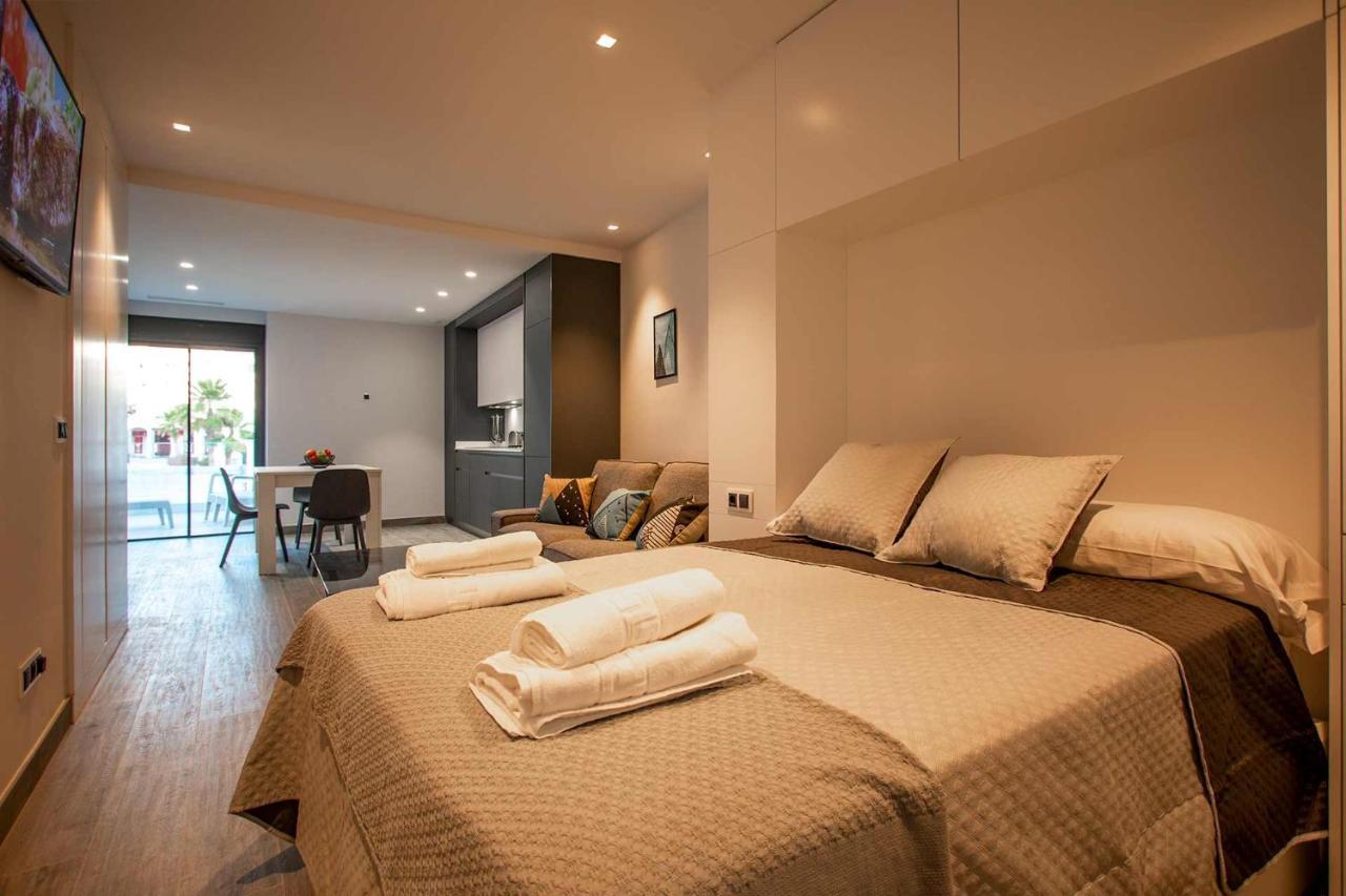 Apartamentos Vacacional En Plaza De Espana נרחה מראה חיצוני תמונה
