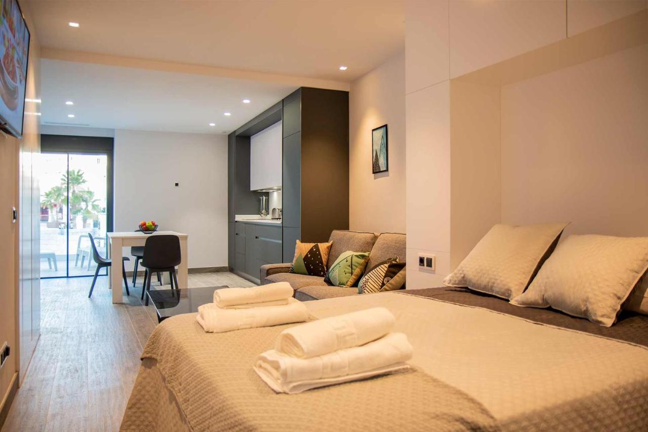 Apartamentos Vacacional En Plaza De Espana נרחה מראה חיצוני תמונה