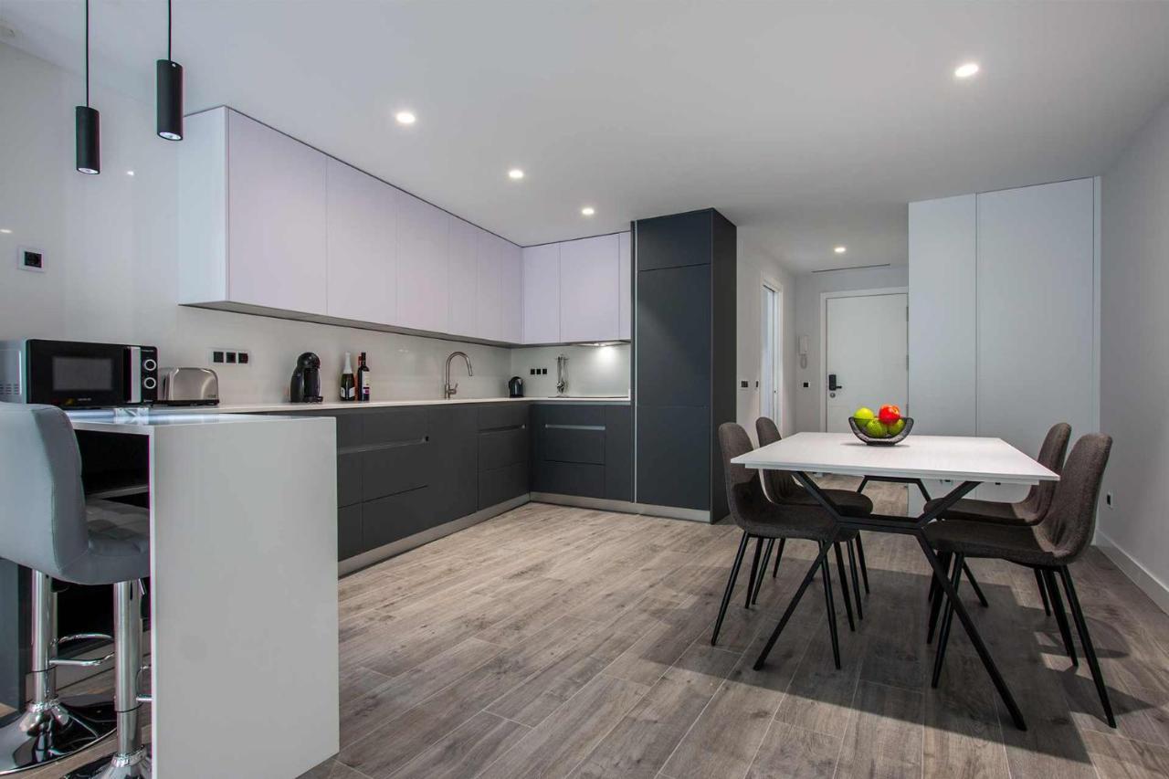 Apartamentos Vacacional En Plaza De Espana נרחה מראה חיצוני תמונה