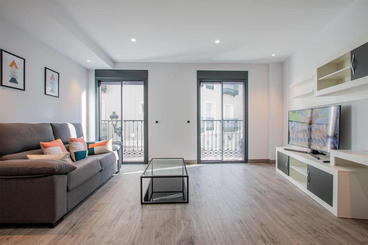 Apartamentos Vacacional En Plaza De Espana נרחה מראה חיצוני תמונה