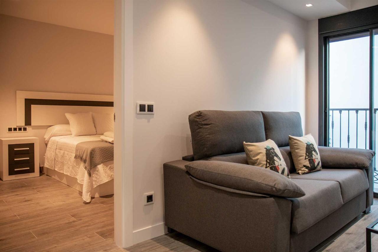 Apartamentos Vacacional En Plaza De Espana נרחה מראה חיצוני תמונה
