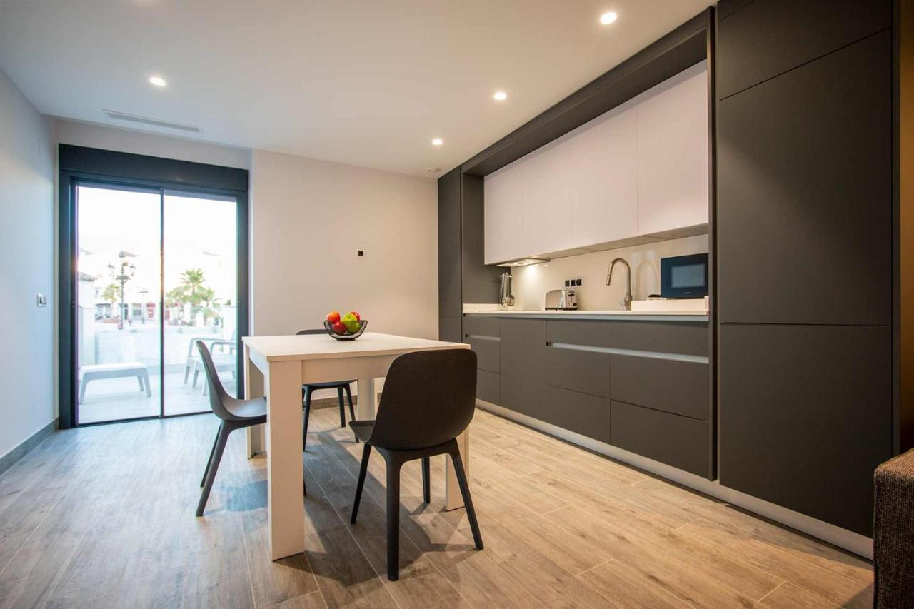 Apartamentos Vacacional En Plaza De Espana נרחה מראה חיצוני תמונה