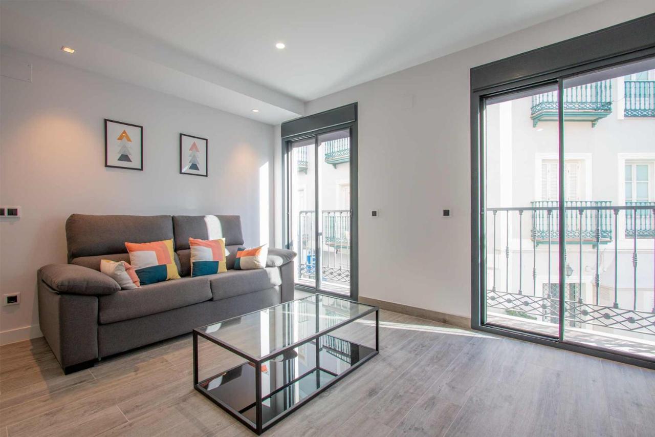 Apartamentos Vacacional En Plaza De Espana נרחה מראה חיצוני תמונה